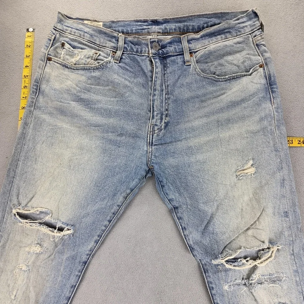 Levis 10245 important